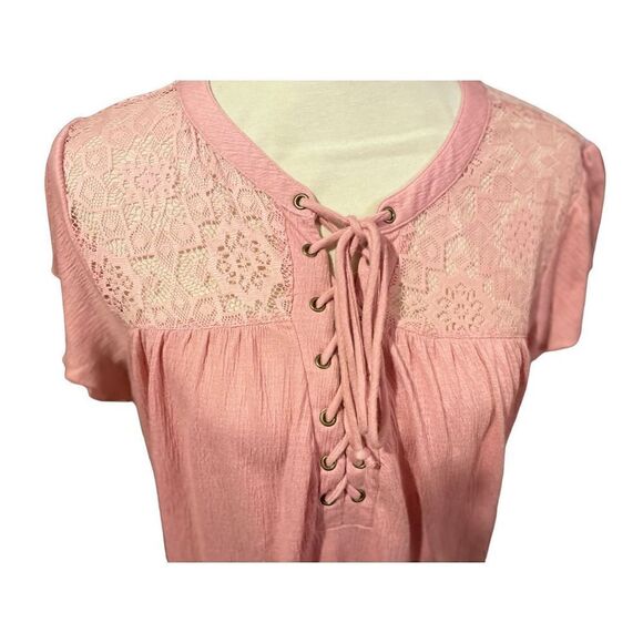No Boundaries Women's Lace Top Short Sleeve Blouse Casual Shirt Rose Pink Size X - Picture 12 of 13